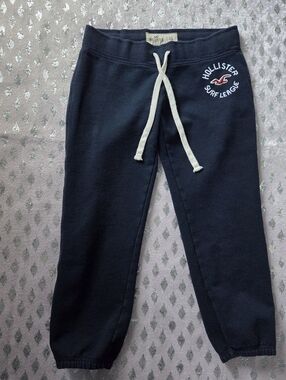 Early 2000's Navy Blue Hollister Capri Sweatpants Size XS